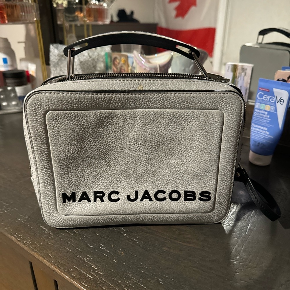 Marc Jacobs - Lunch Box Purse - Picture 2 of 7